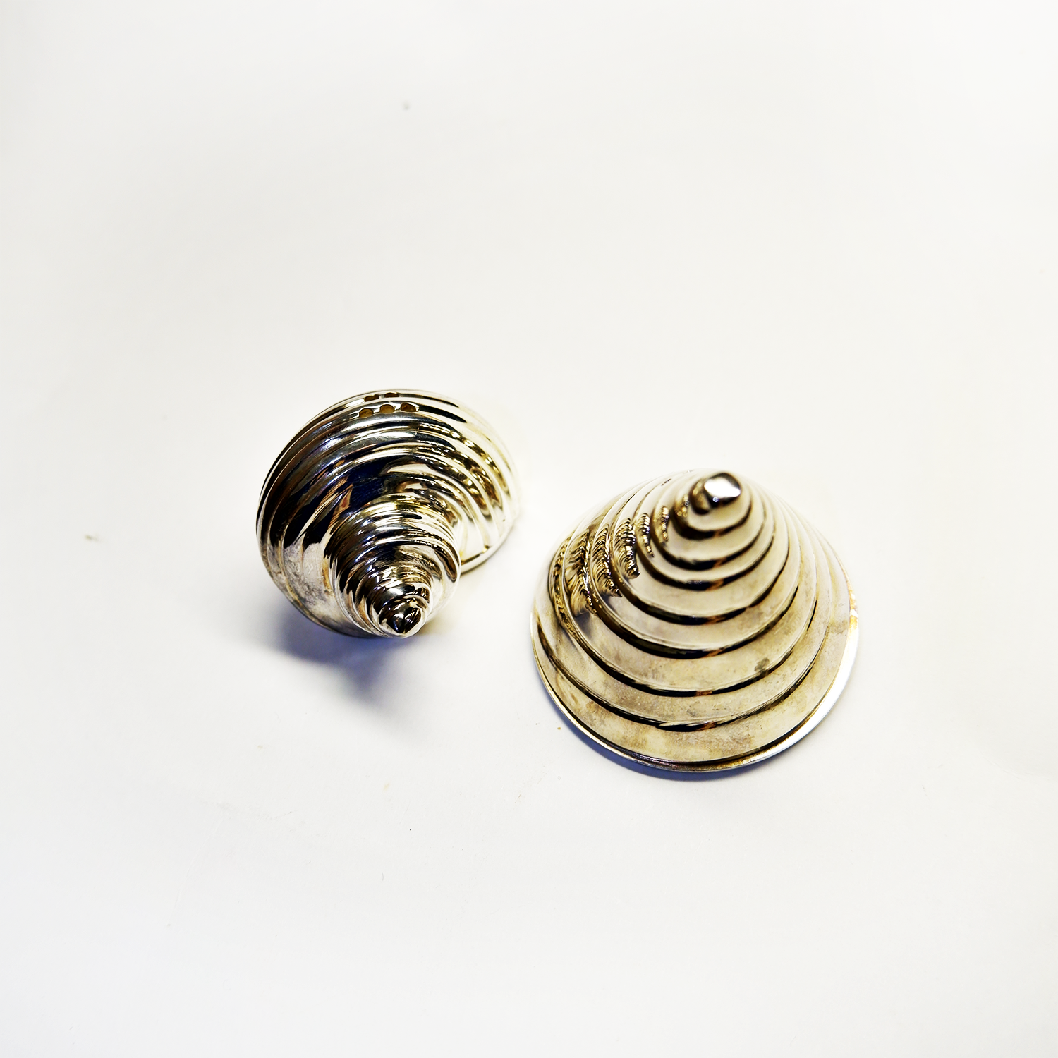 STERLING SILVER SHELL SHAKERS