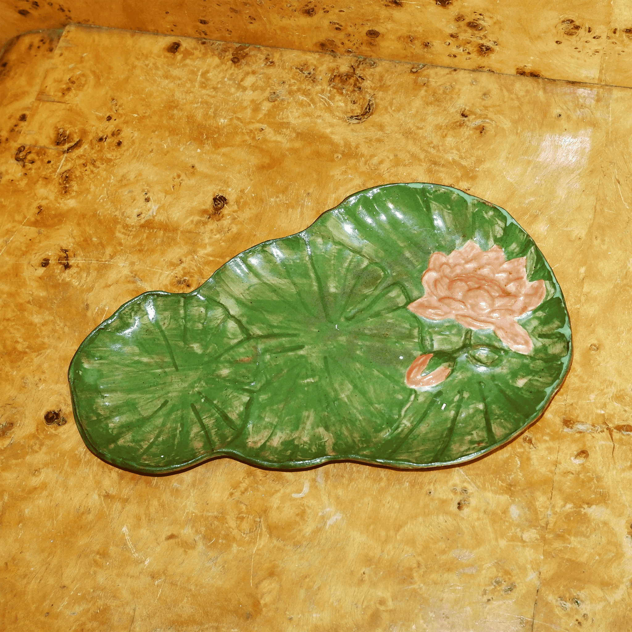 LILY PAD PLATE